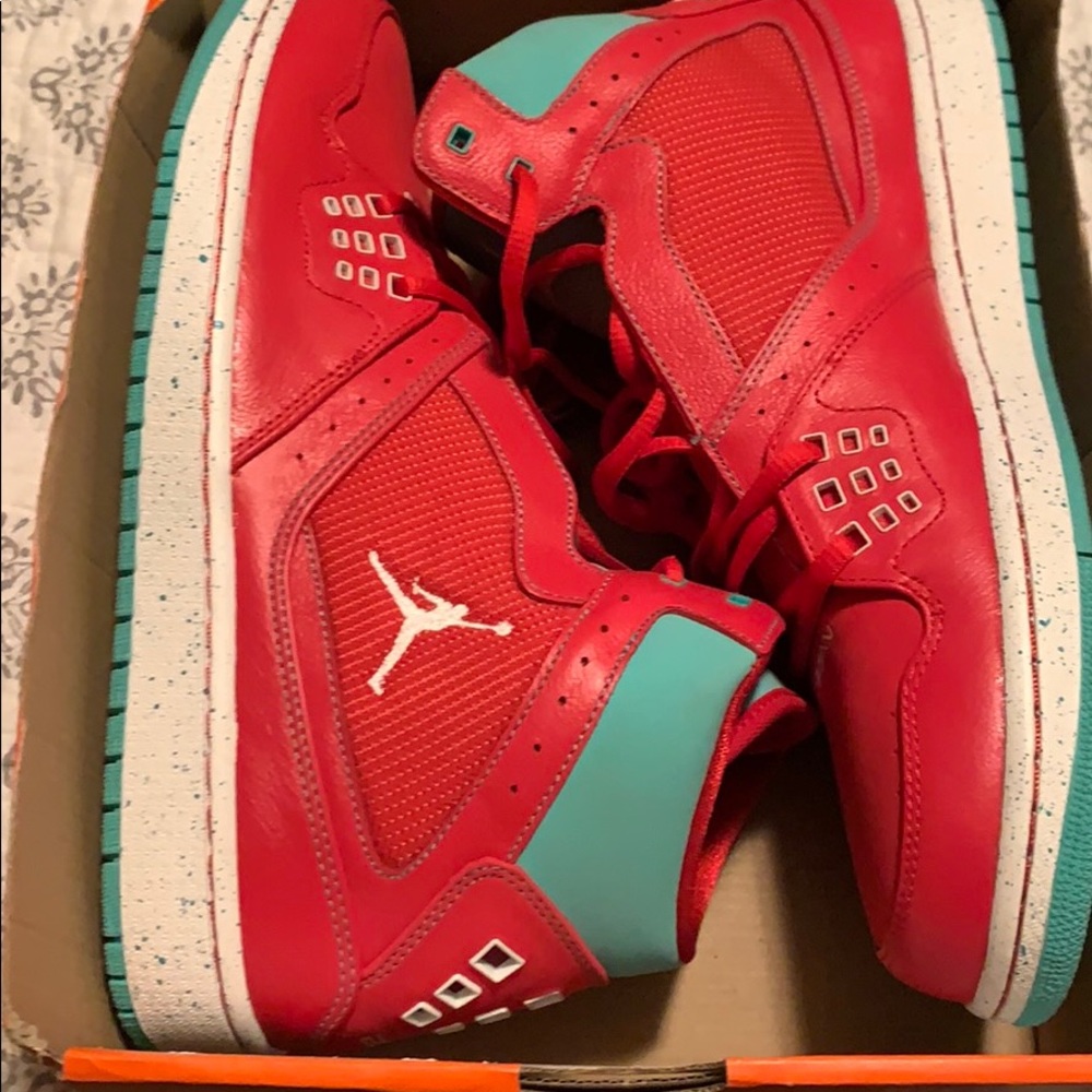 Jordan 1 Flight